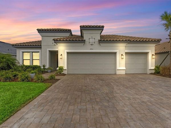 4951 FRECCIA LOOP , WESLEY CHAPEL, FL 33543