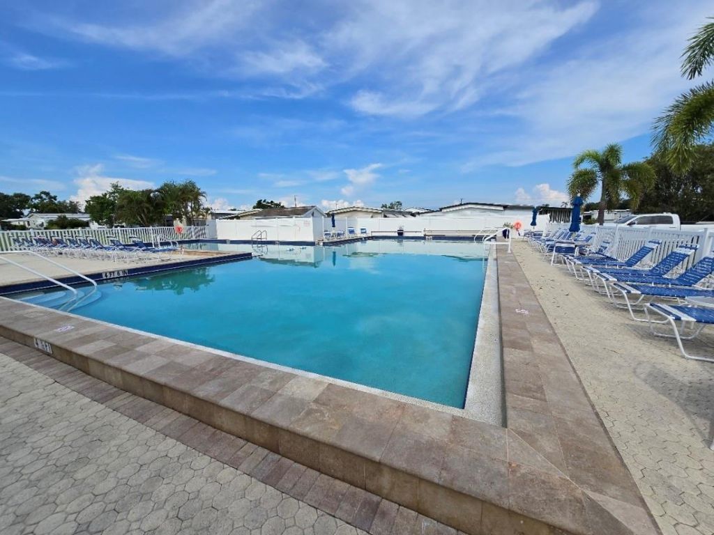 5316 53rd Avenue E, Unit E3, Bradenton, FL 34203 Photo