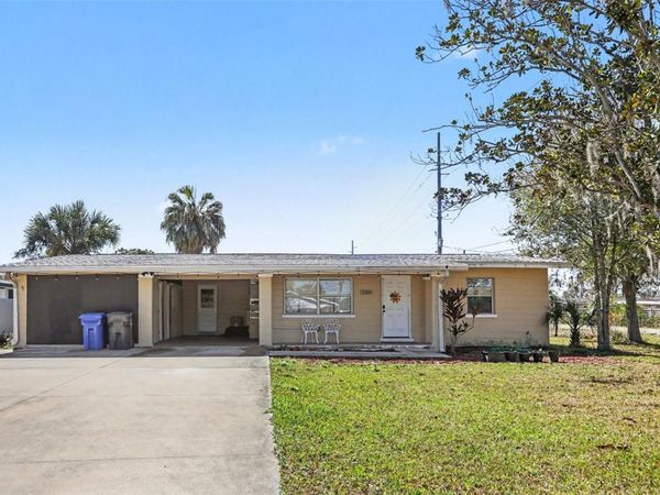 220 6TH AVENUE SW, RUSKIN, FL 33570