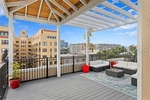 145 4th Avenue N, Unit 401, Saint Petersburg, FL 33701 Photo