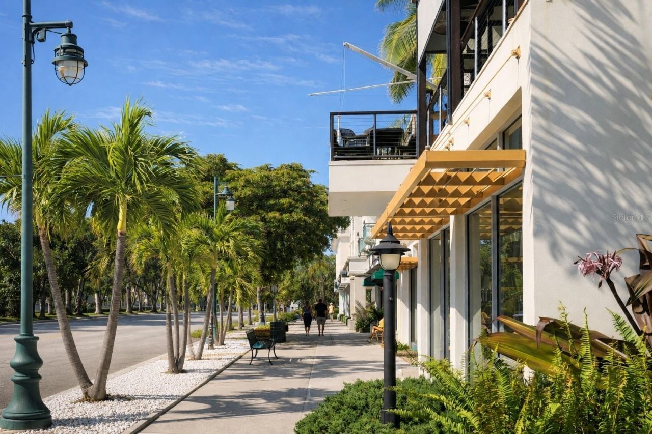 1305 4th Street, Unit 201I, Sarasota, FL 34236 Photo
