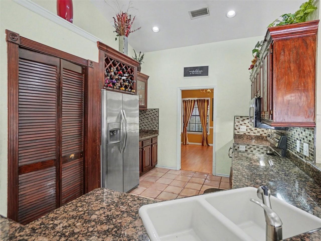 8634 Whispering Willow Court , Orlando, FL 32835 Photo