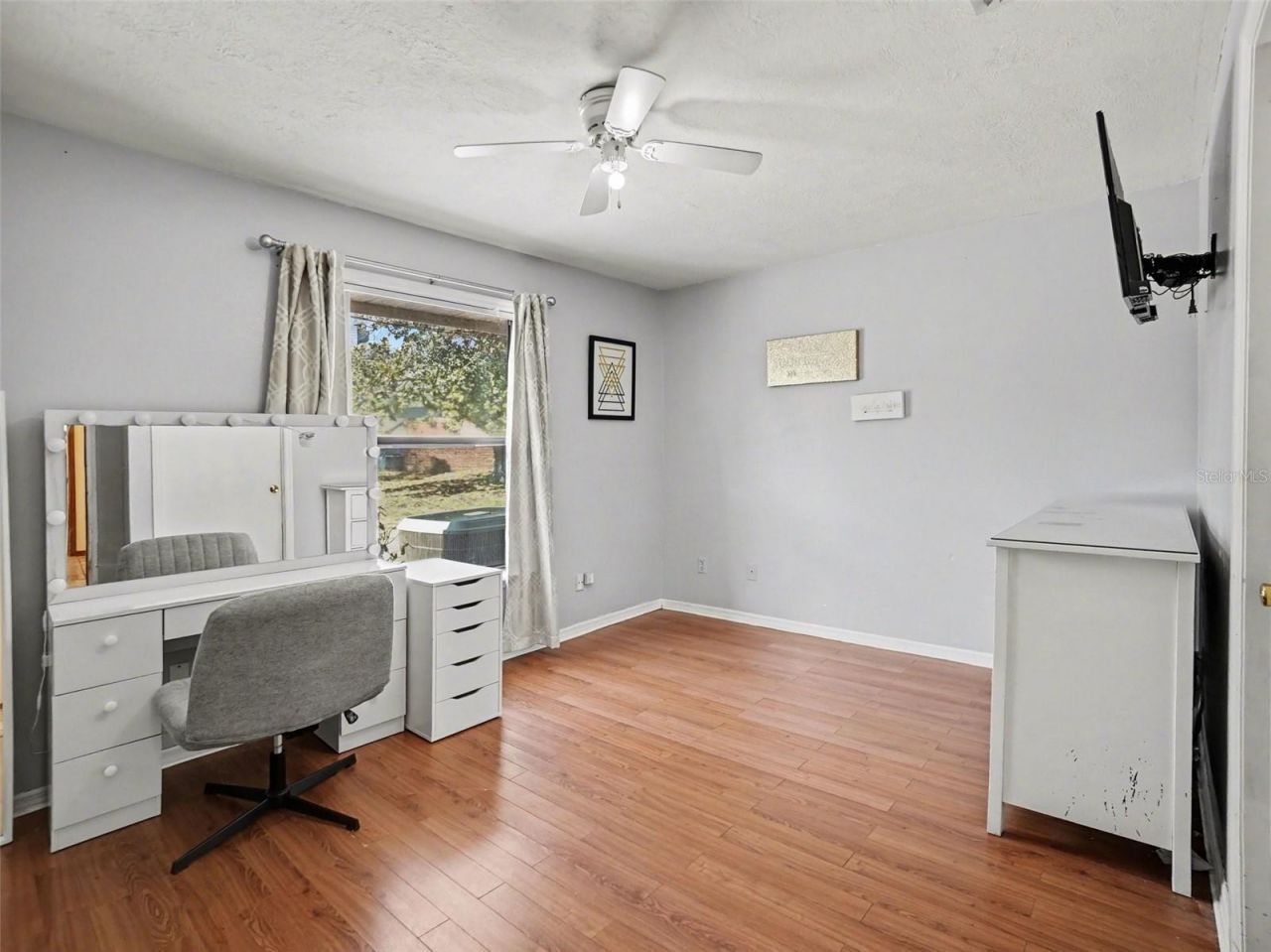 8634 Whispering Willow Court , Orlando, FL 32835 Photo