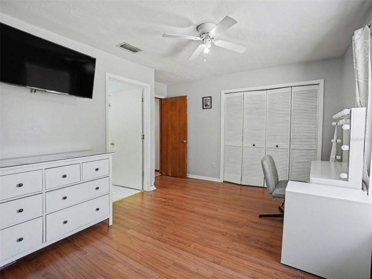 8634 Whispering Willow Court , Orlando, FL 32835 Photo