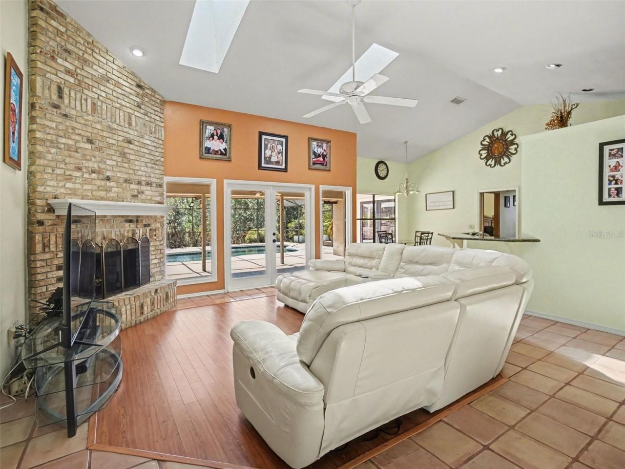 8634 Whispering Willow Court , Orlando, FL 32835 Photo