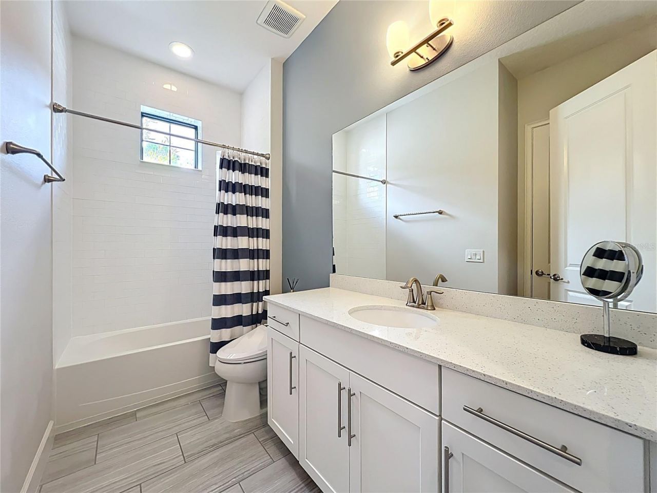 8358 Via Vittoria Way, Orlando, FL 32819 Photo