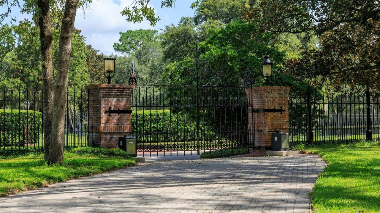 810 Sweetwater Club Boulevard, Longwood, FL 32779 Photo