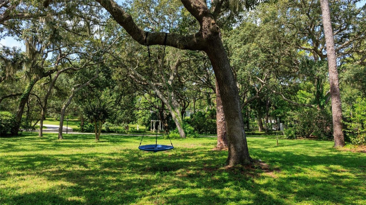 810 Sweetwater Club Boulevard, Longwood, FL 32779 Photo