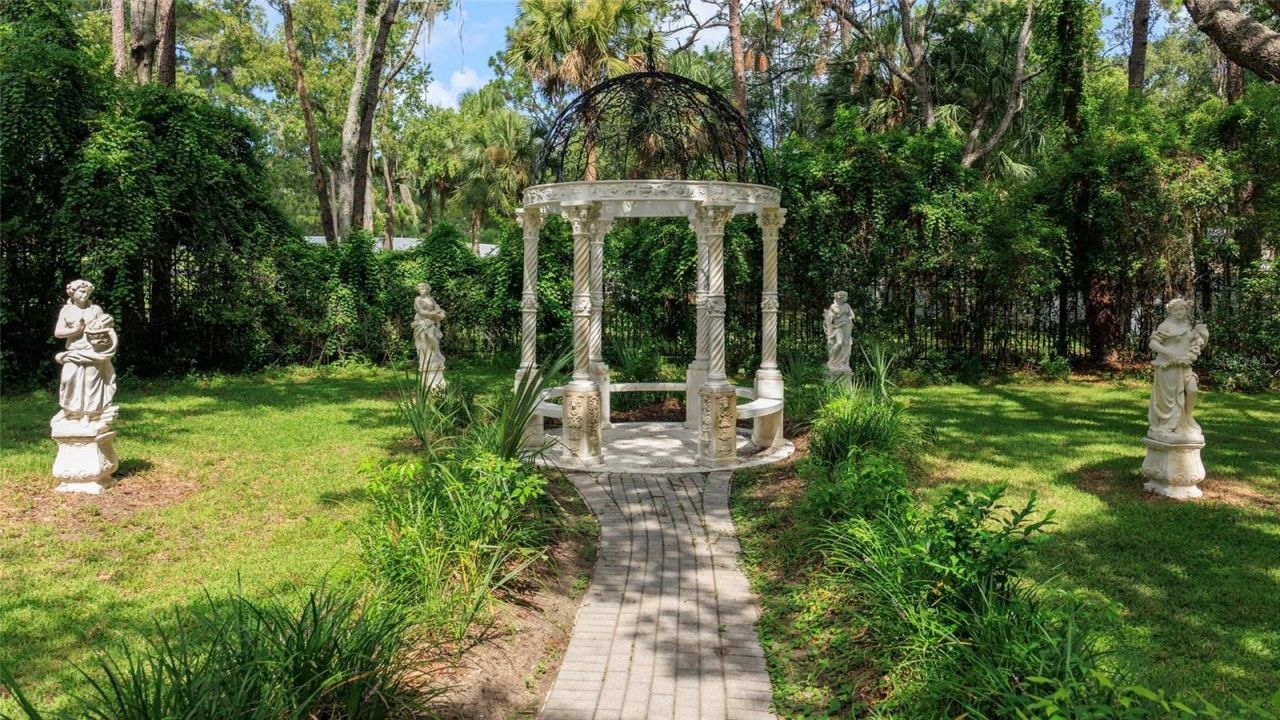 810 Sweetwater Club Boulevard, Longwood, FL 32779 Photo