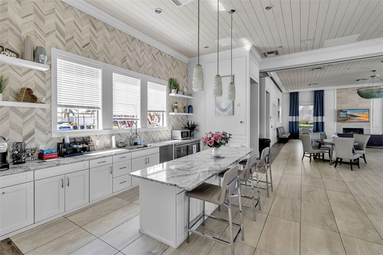 5649 Long Shore Loop, Sarasota, FL 34238 Photo