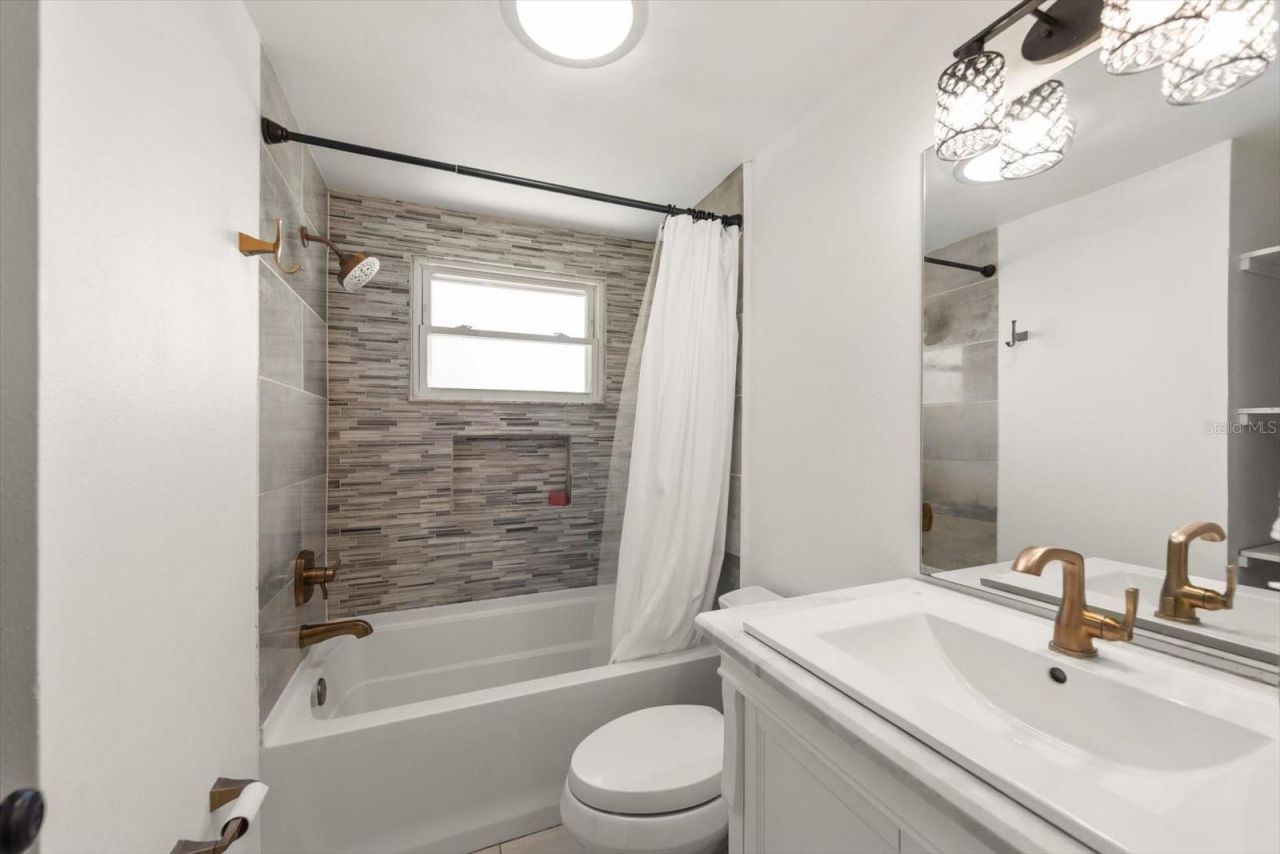 12468 Empire Drive, Seminole, FL 33772 Photo