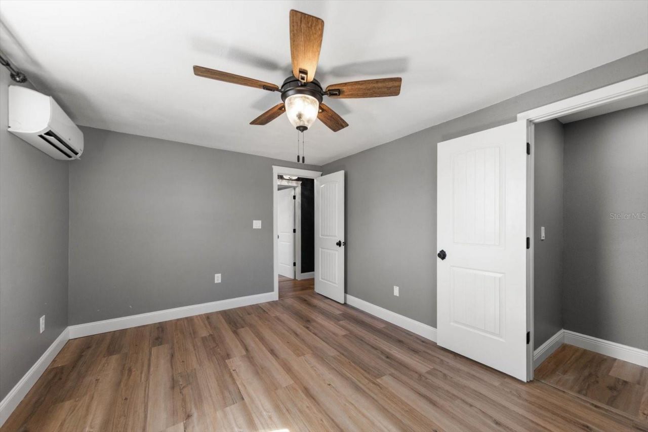 12468 Empire Drive, Seminole, FL 33772 Photo