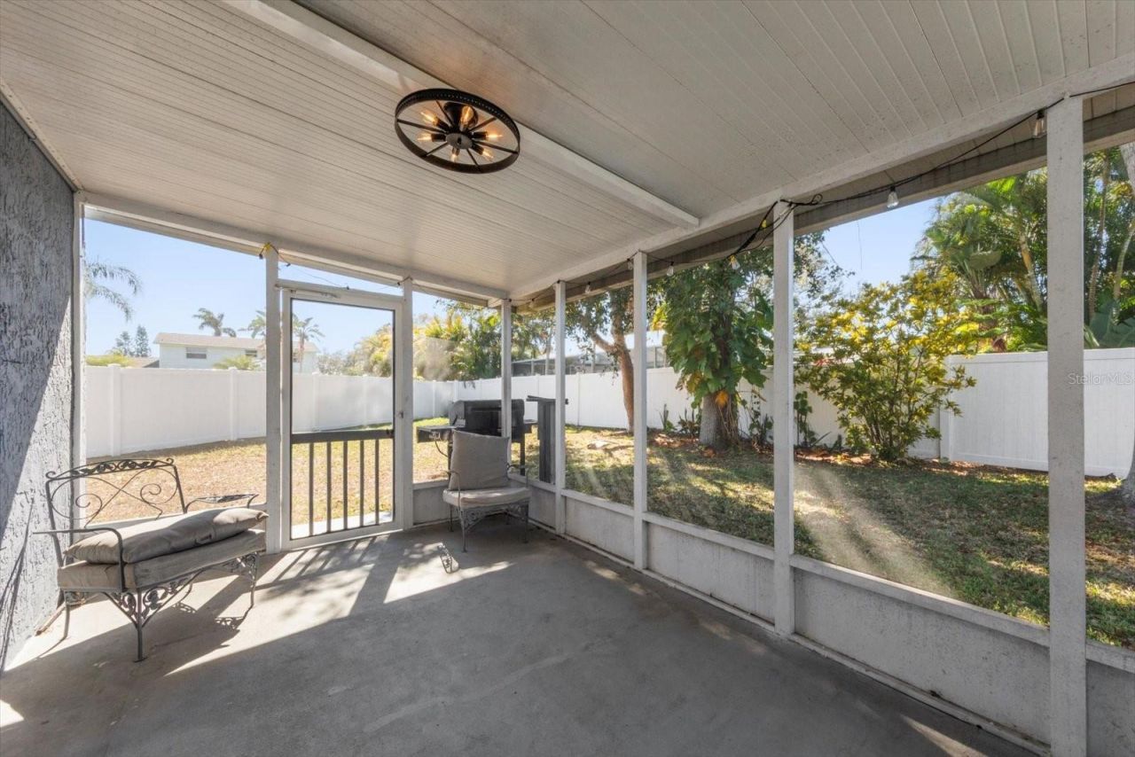 12468 Empire Drive, Seminole, FL 33772 Photo