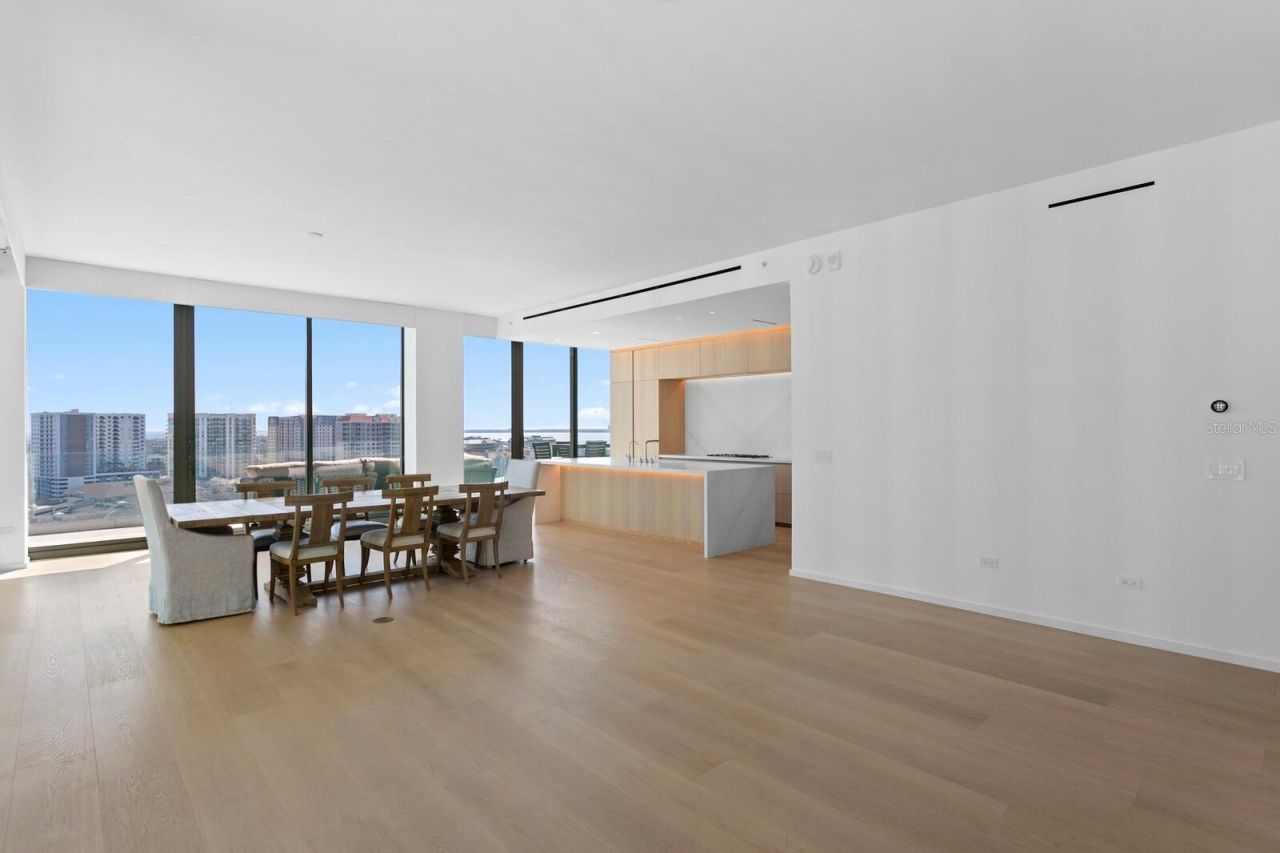 1000 Water Street, Unit 1502, Tampa, FL 33602 Photo