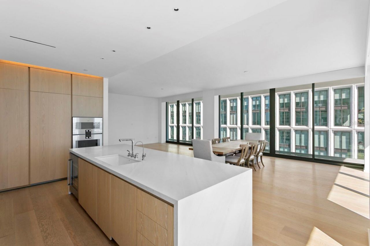1000 Water Street, Unit 1502, Tampa, FL 33602 Photo