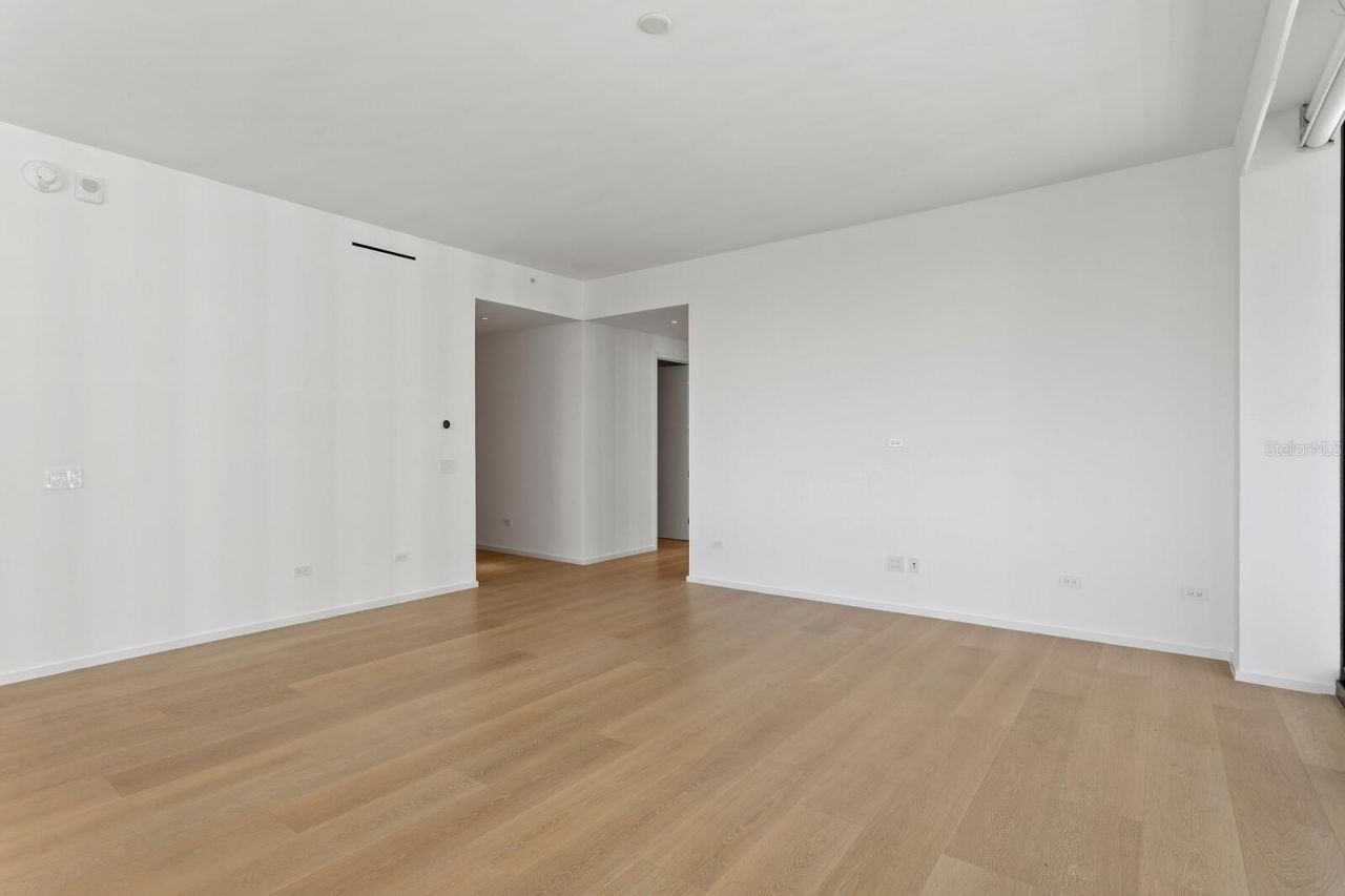 1000 Water Street, Unit 1502, Tampa, FL 33602 Photo