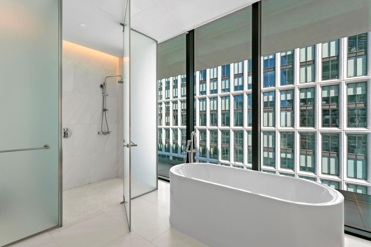 1000 Water Street, Unit 1502, Tampa, FL 33602 Photo