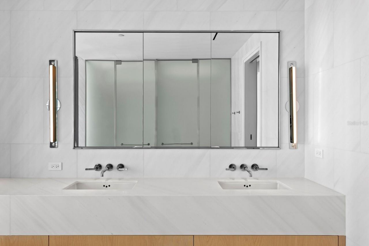 1000 Water Street, Unit 1502, Tampa, FL 33602 Photo