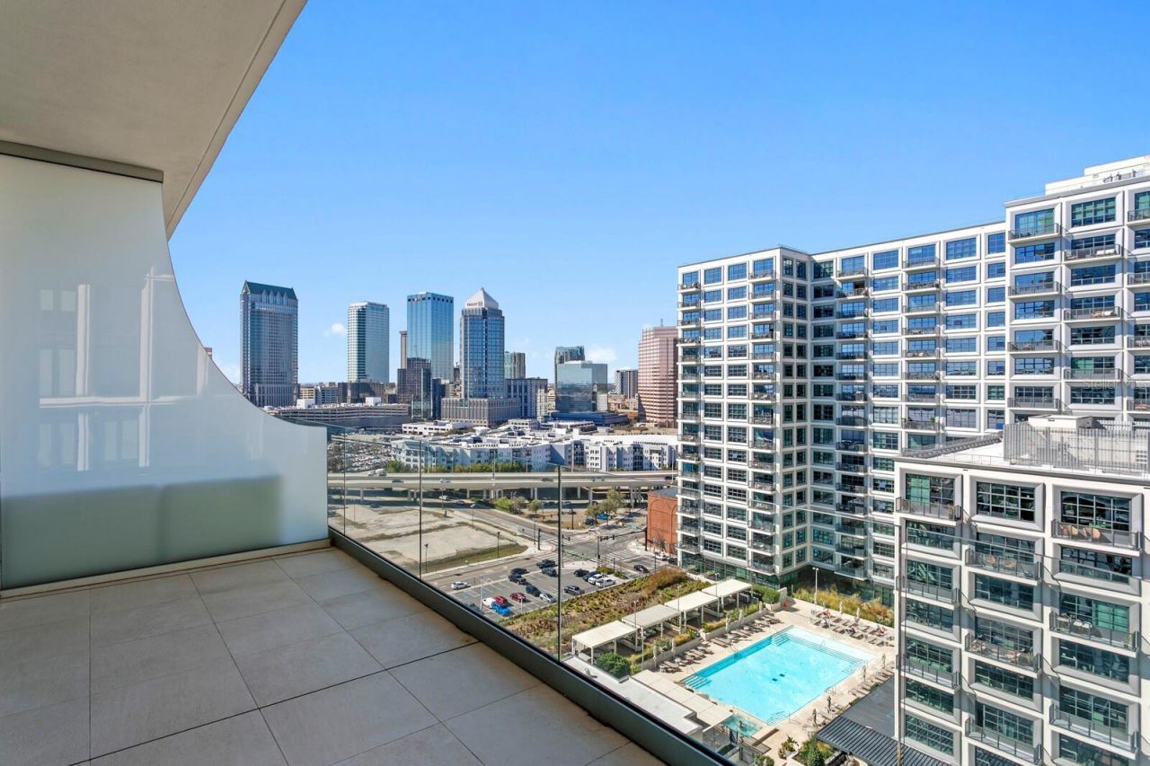 1000 Water Street, Unit 1502, Tampa, FL 33602 Photo