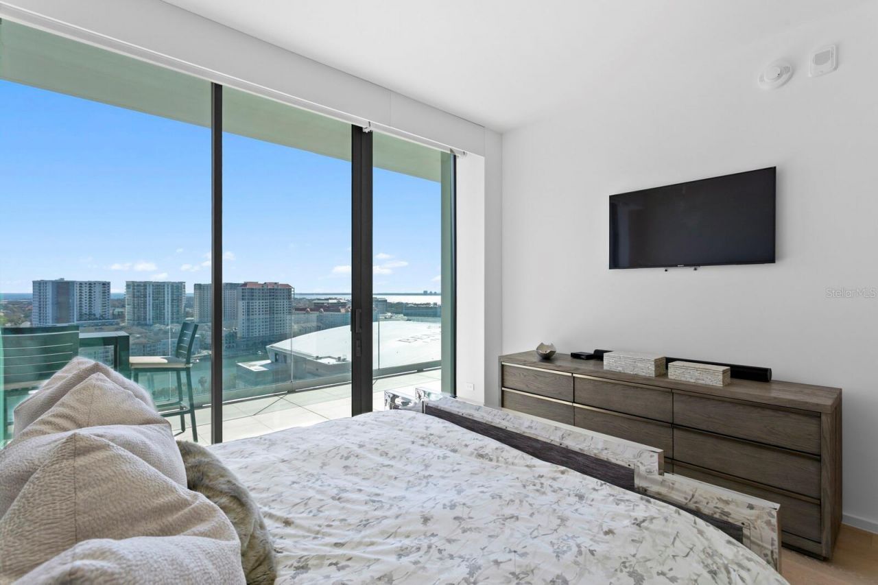 1000 Water Street, Unit 1502, Tampa, FL 33602 Photo