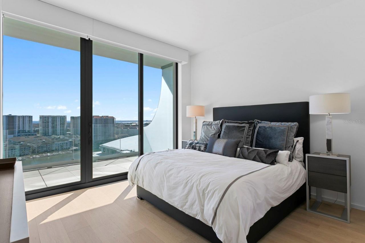 1000 Water Street, Unit 1502, Tampa, FL 33602 Photo