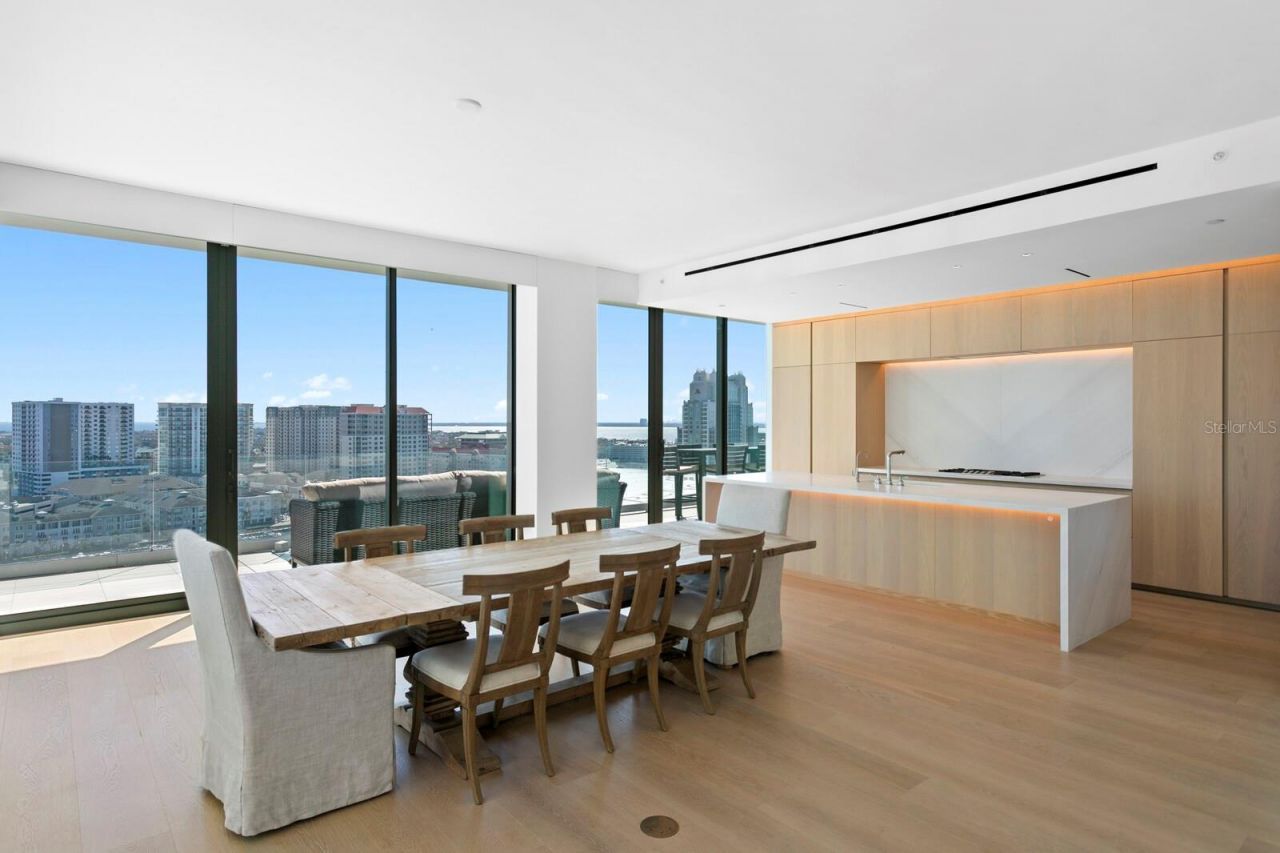 1000 Water Street, Unit 1502, Tampa, FL 33602 Photo