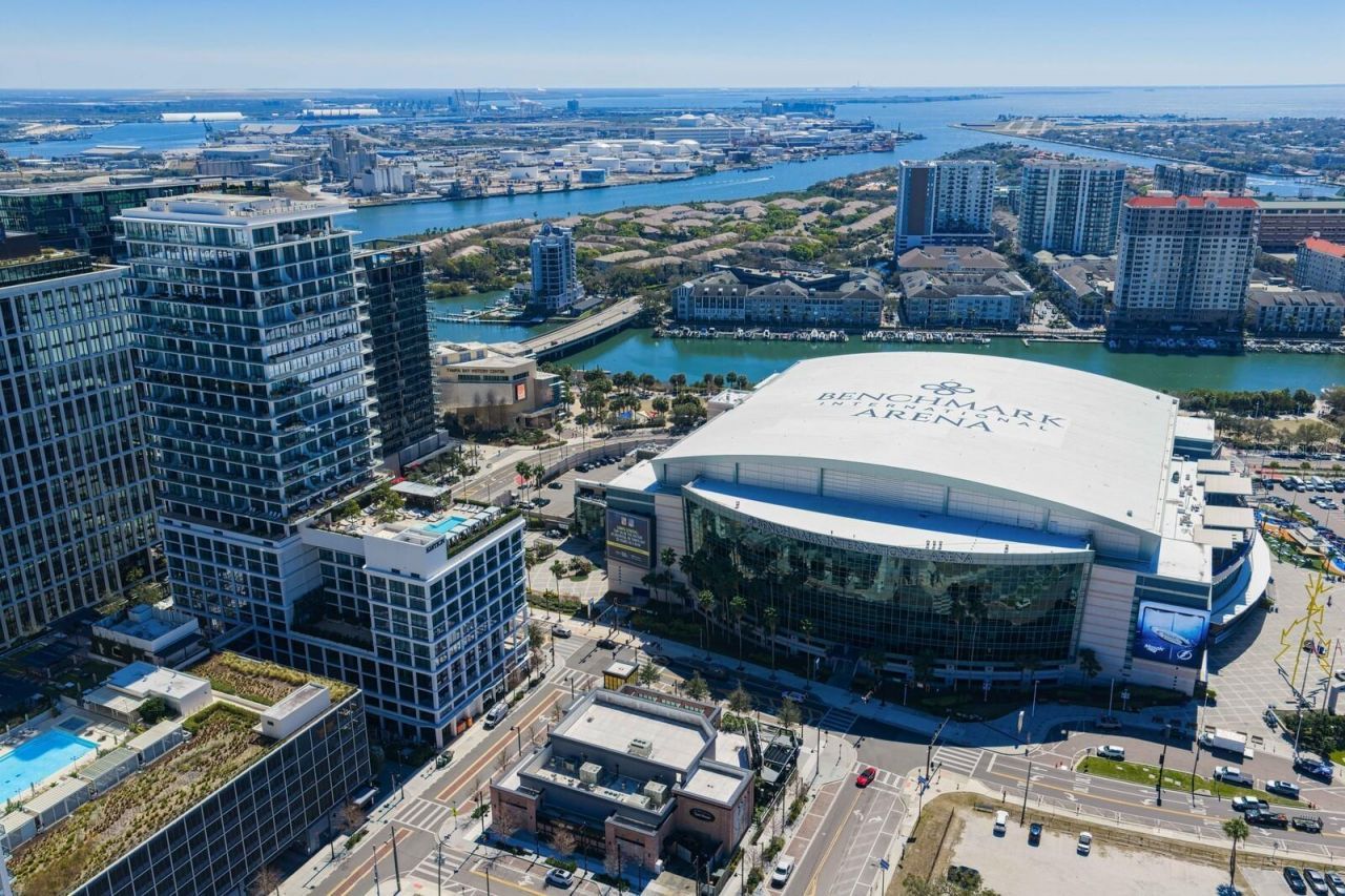 1000 Water Street, Unit 1502, Tampa, FL 33602 Photo