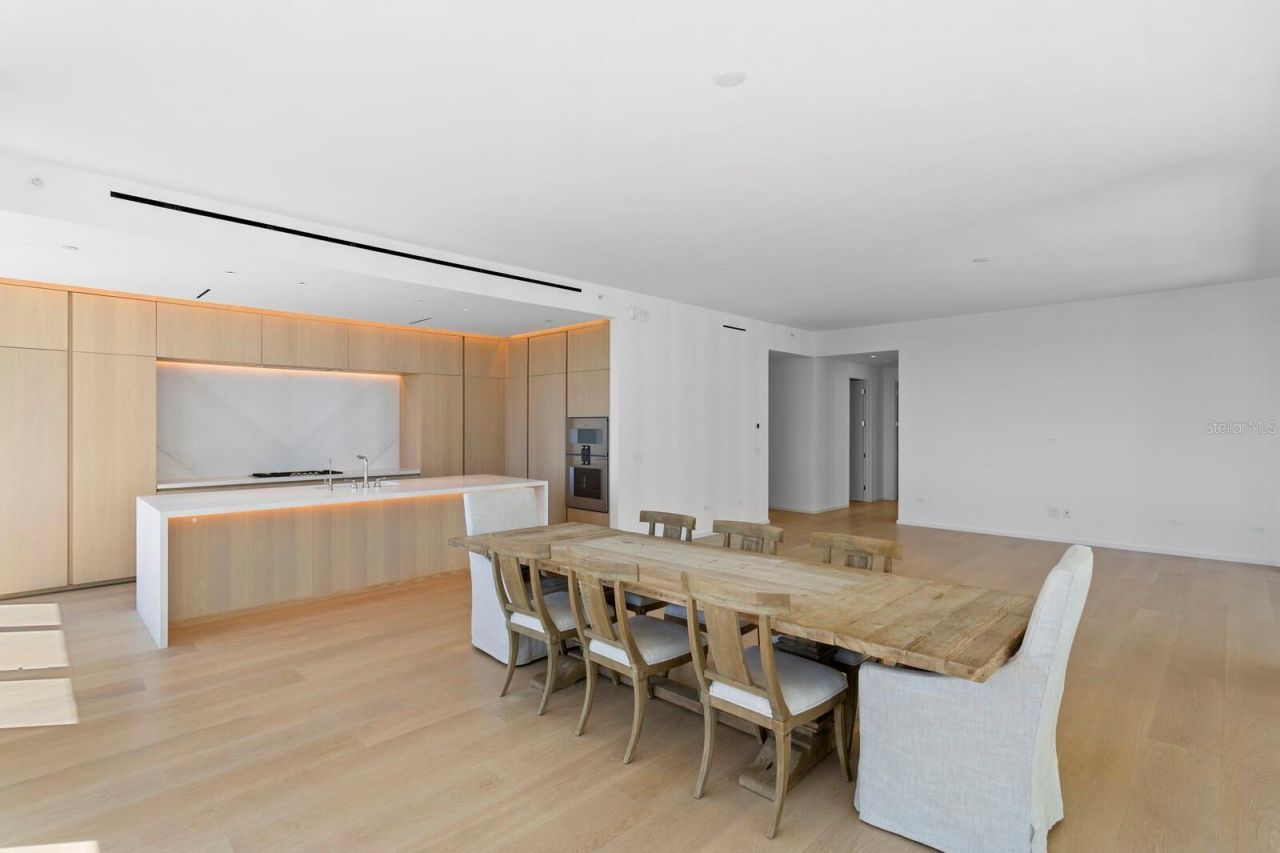 1000 Water Street, Unit 1502, Tampa, FL 33602 Photo