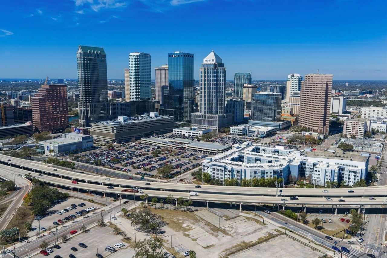 1000 Water Street, Unit 1502, Tampa, FL 33602 Photo