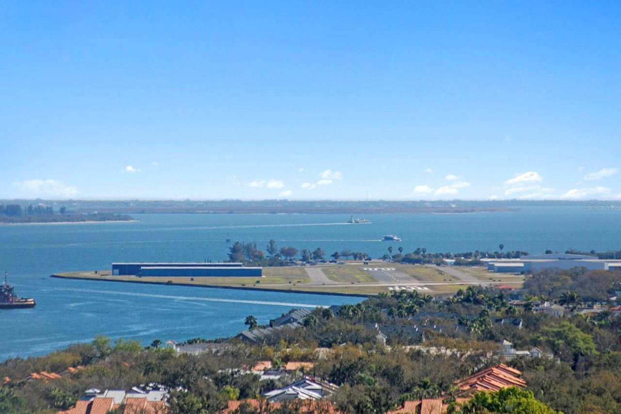 1000 Water Street, Unit 1502, Tampa, FL 33602 Photo