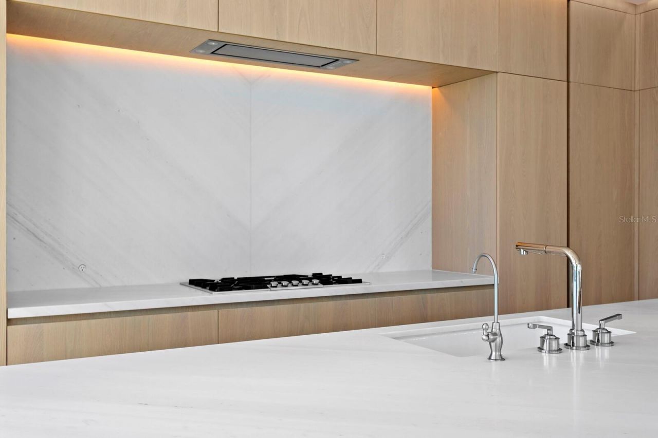 1000 Water Street, Unit 1502, Tampa, FL 33602 Photo