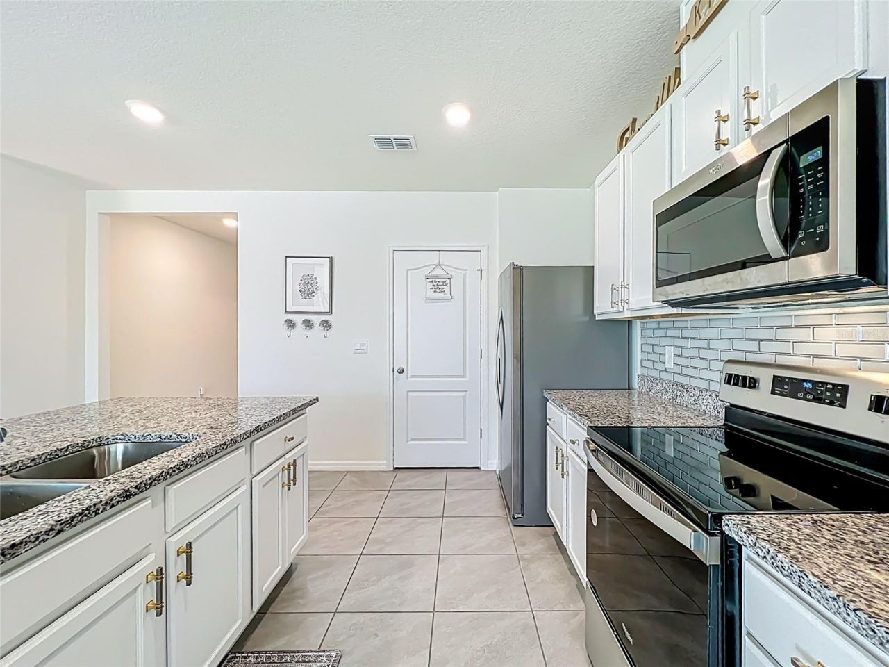 1737 Aurora Ridge Drive, Zellwood, FL 32798 Photo