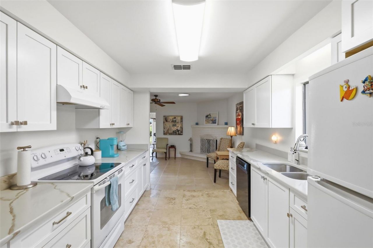 727 Green Road , New Smyrna Beach, FL 32168 Photo