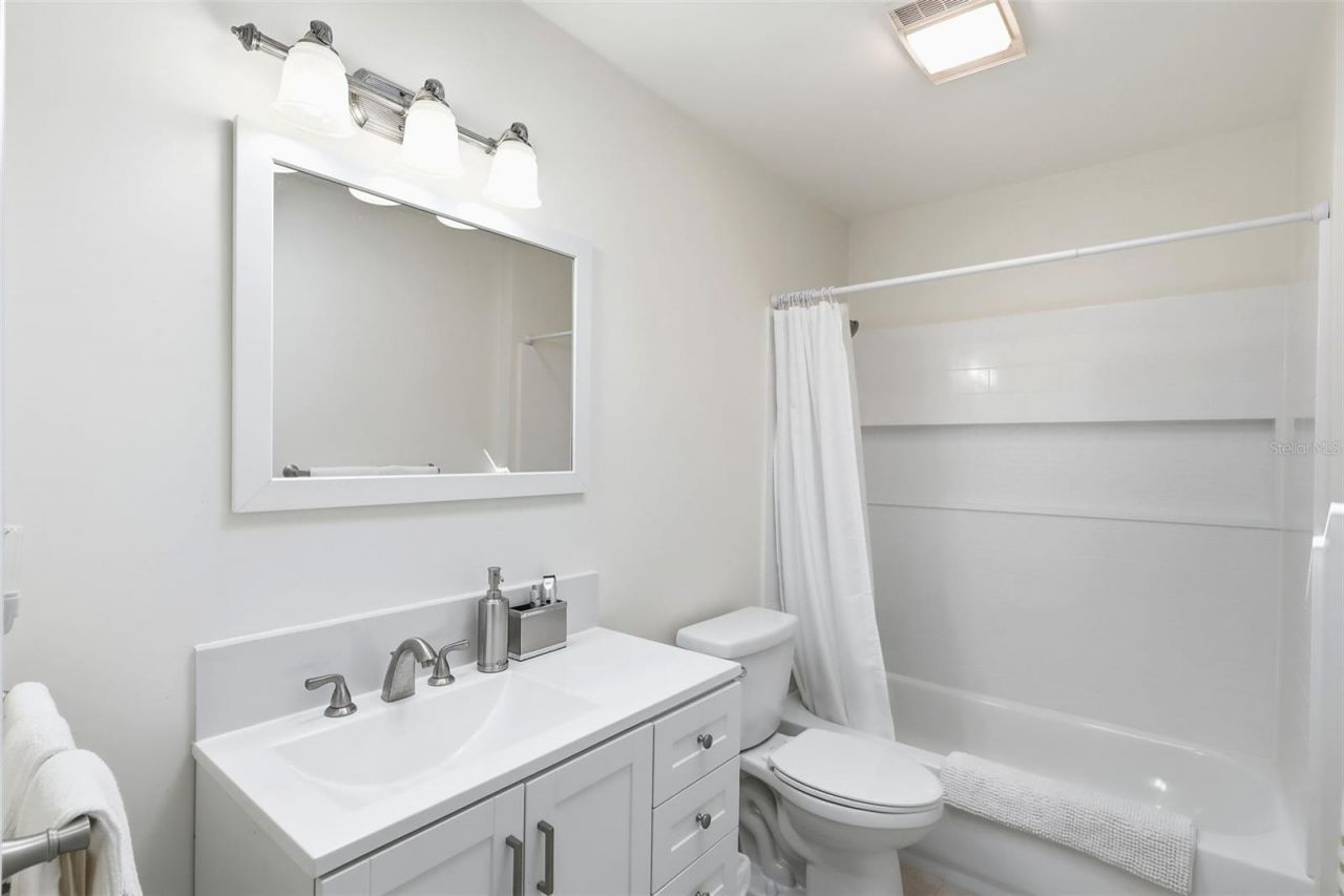 727 Green Road , New Smyrna Beach, FL 32168 Photo