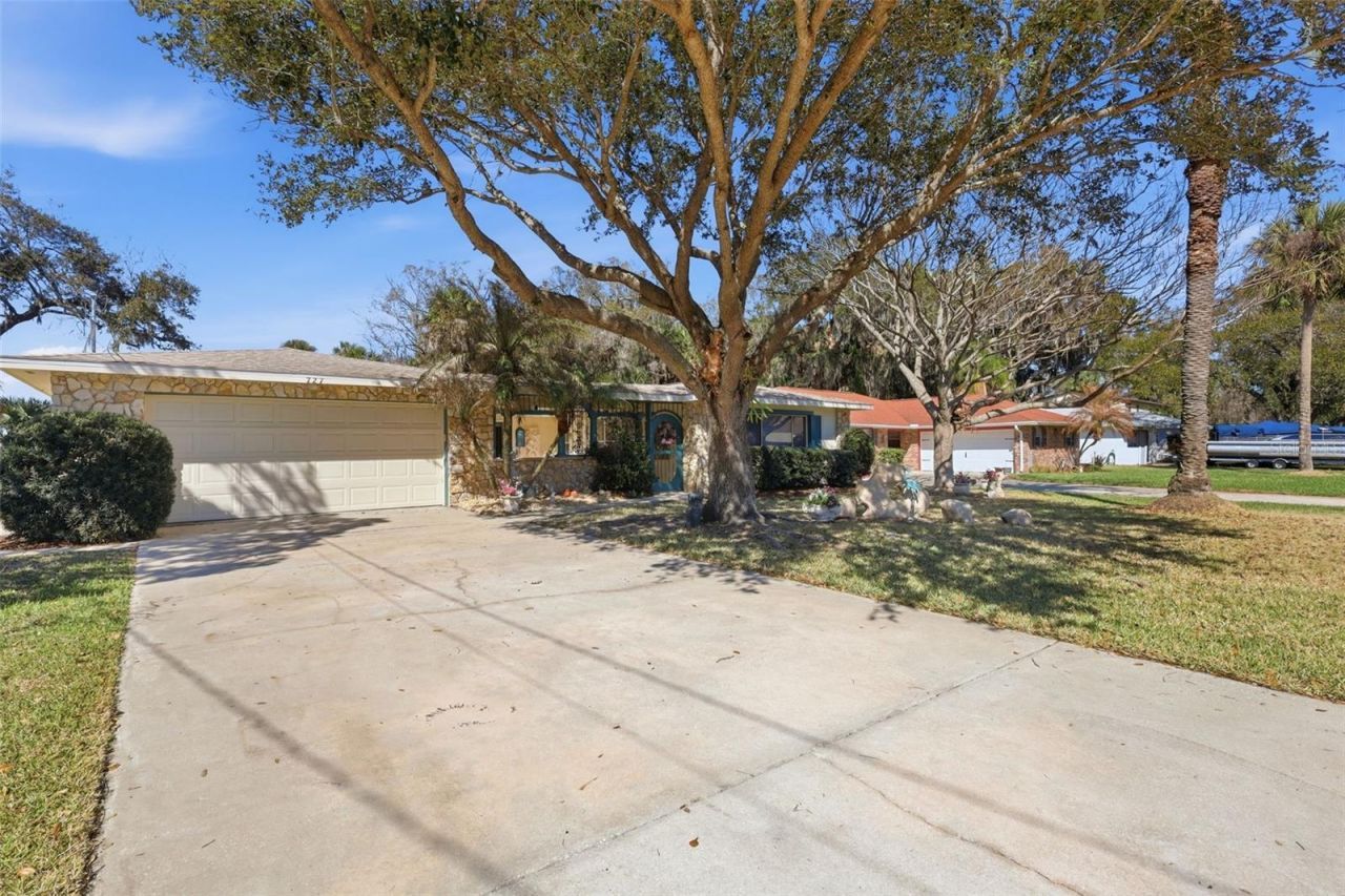 727 Green Road , New Smyrna Beach, FL 32168 Photo