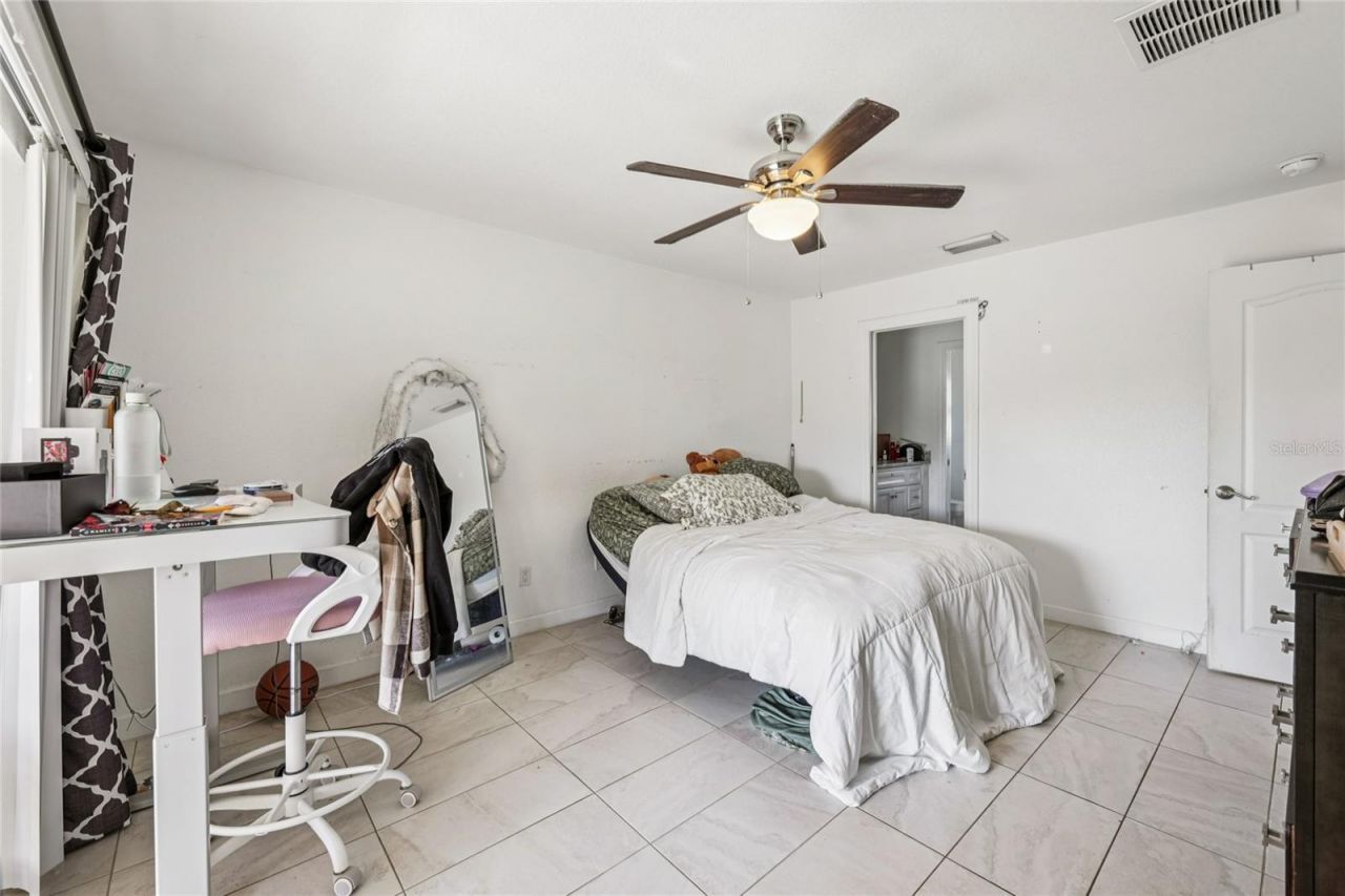 1910 Lorna Avenue, Lehigh Acres, FL 33972 Photo