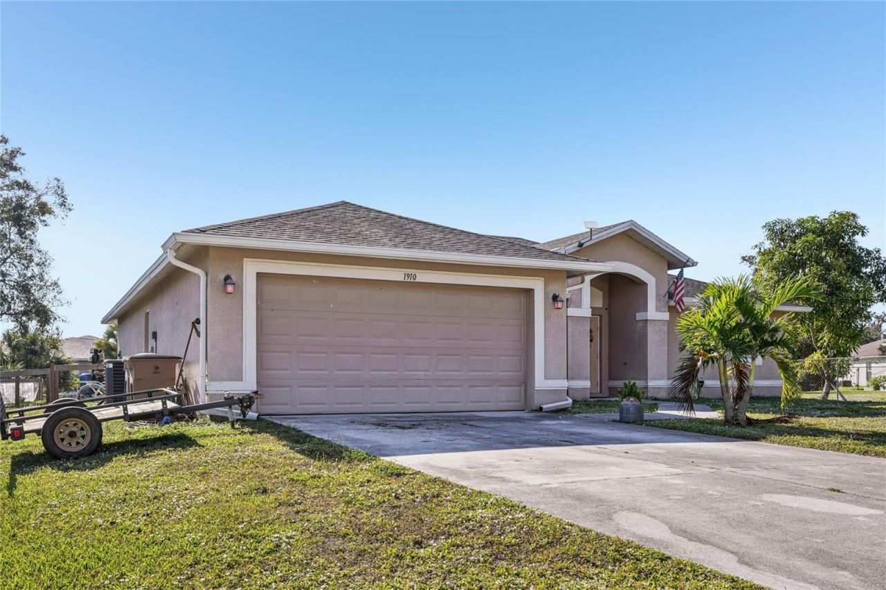 1910 Lorna Avenue, Lehigh Acres, FL 33972 Photo