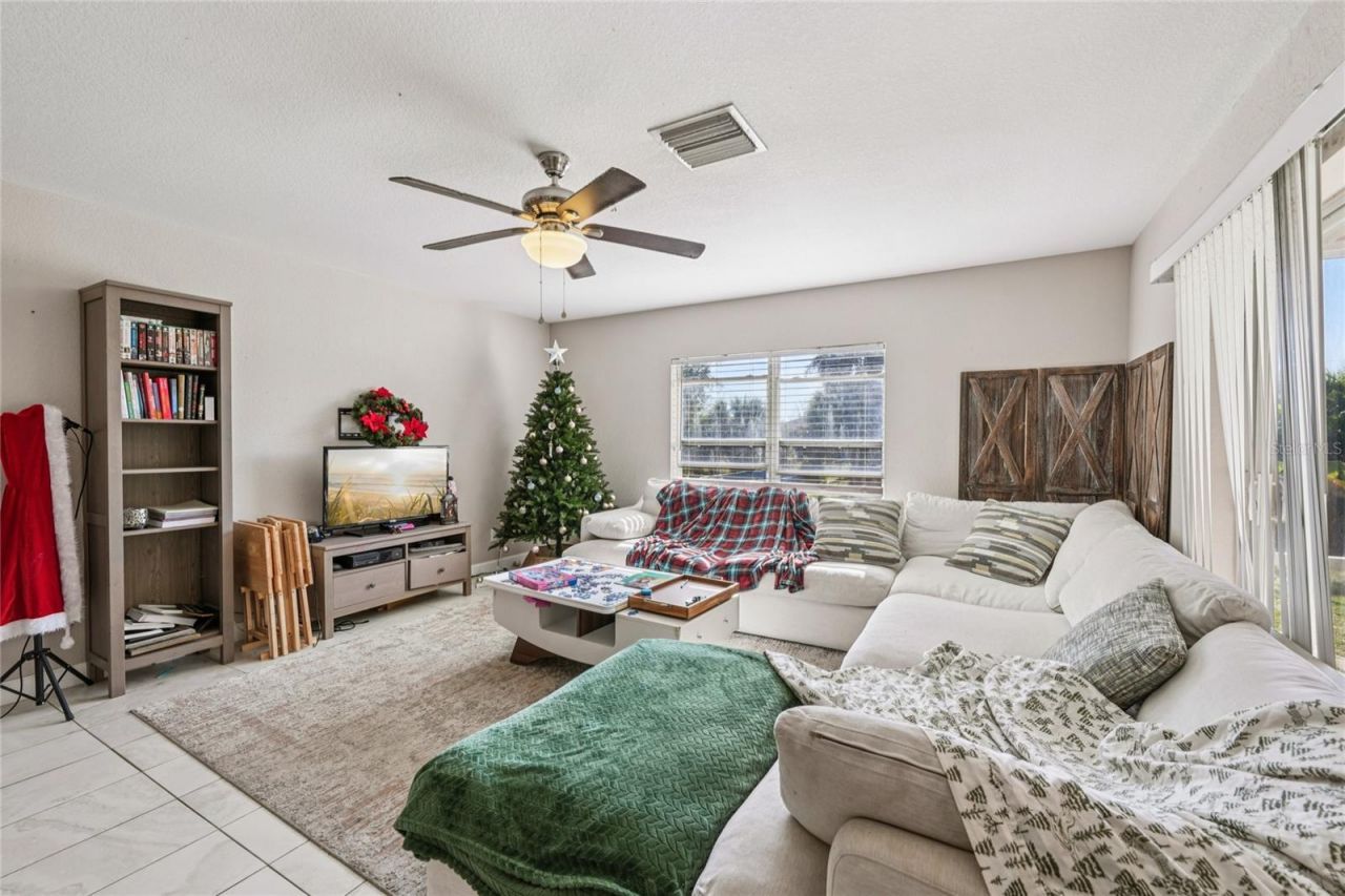 1910 Lorna Avenue, Lehigh Acres, FL 33972 Photo