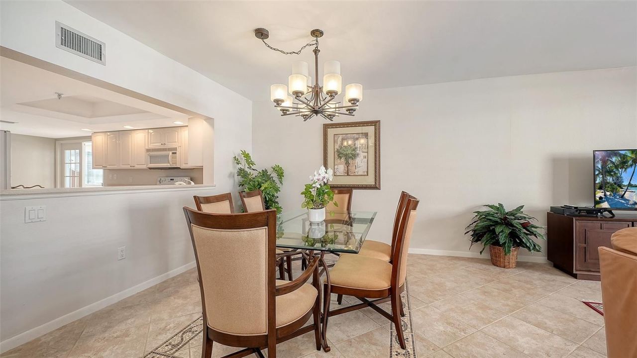 1445 Gulf Of Mexico Drive, Unit 101, Longboat Key, FL 34228 Photo