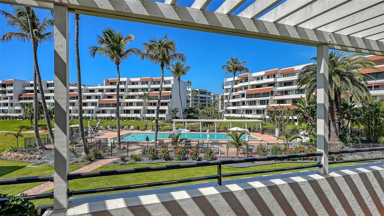 1445 Gulf Of Mexico Drive, Unit 101, Longboat Key, FL 34228 Photo