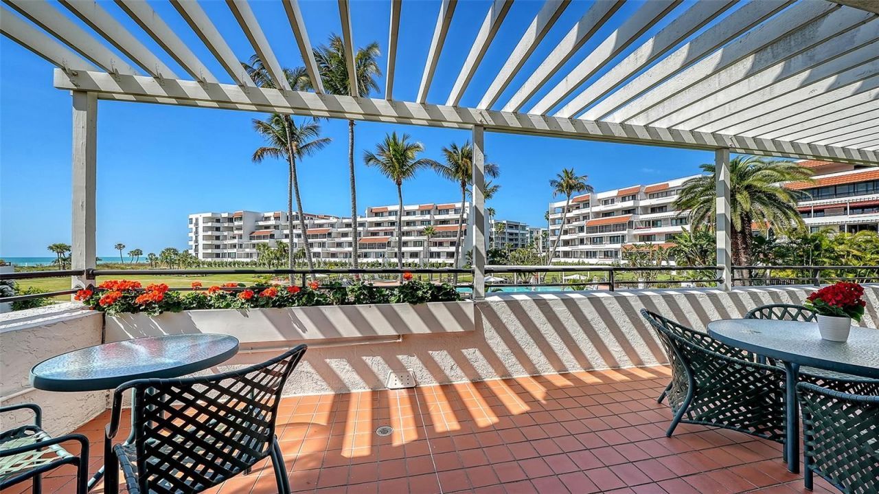 1445 Gulf Of Mexico Drive, Unit 101, Longboat Key, FL 34228 Photo