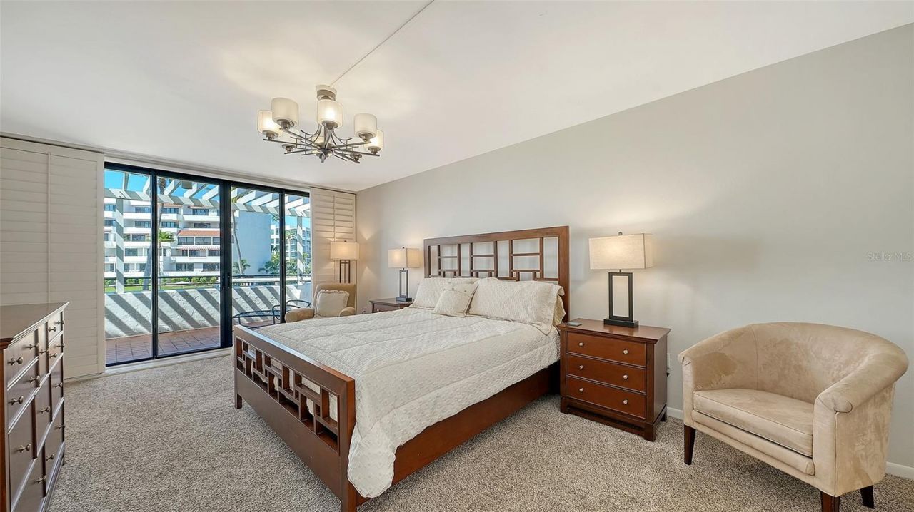 1445 Gulf Of Mexico Drive, Unit 101, Longboat Key, FL 34228 Photo