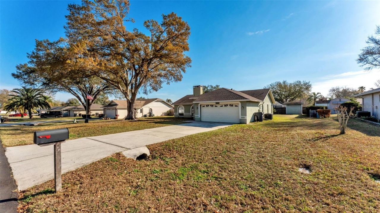 7627 Clouser Court, Lakeland, FL 33810 Main Photo