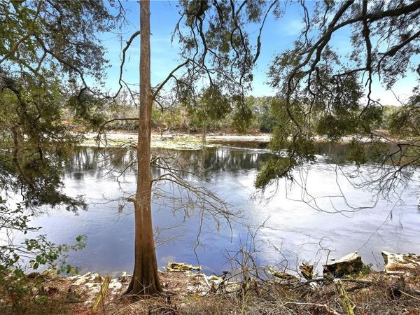 22215 135TH COURT, O'BRIEN, FL 32071