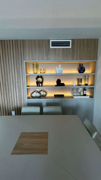 20505 E Country Club Drive , Unit 534, Miami, FL 33180 Photo