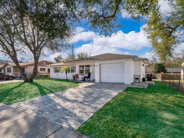 10 E CELESTE STREET , APOPKA, FL 32703