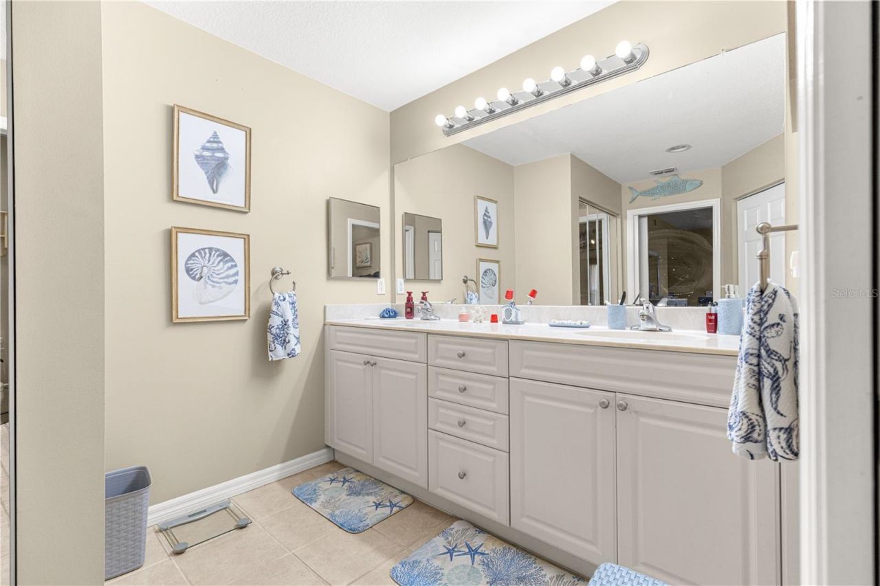 5392 Admiral Way, Oxford, FL 34484 Photo