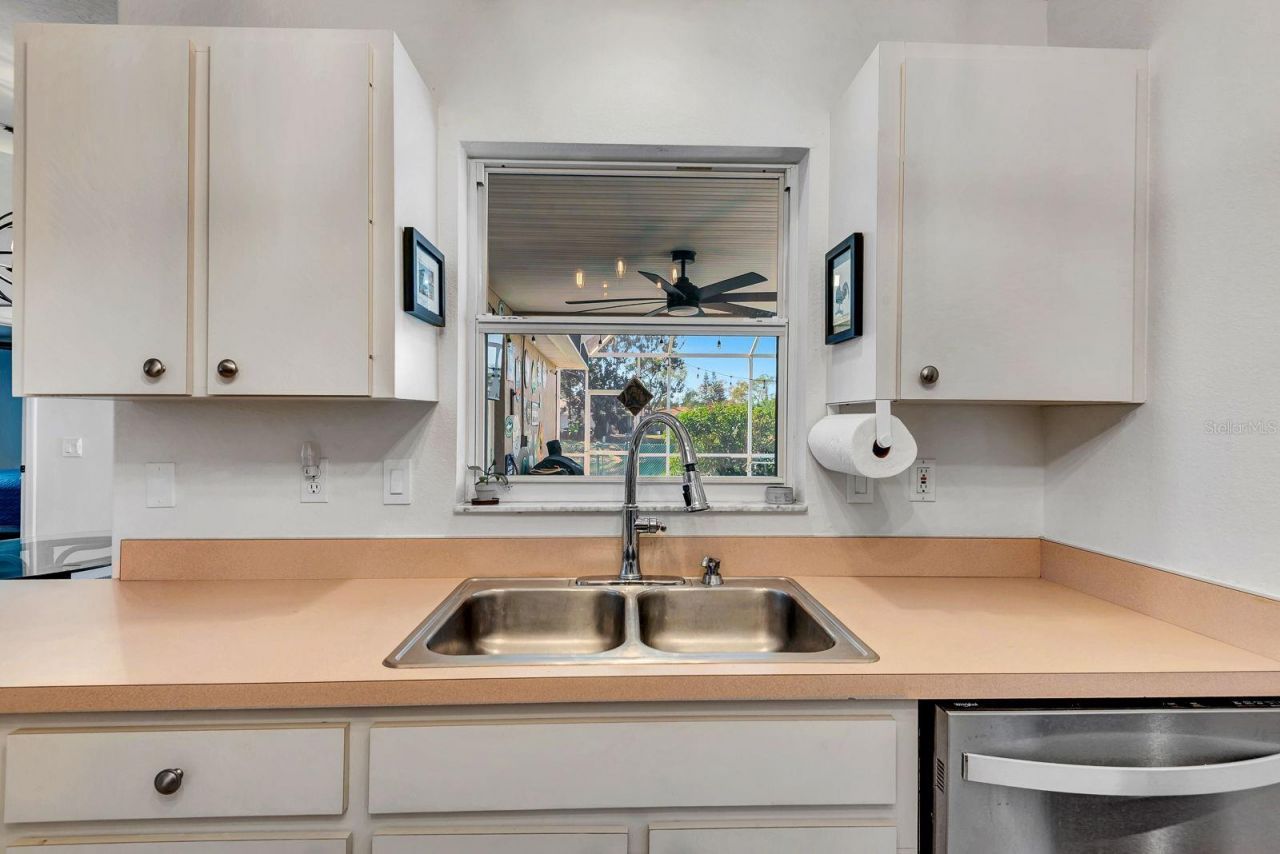 810 Mcarthur Avenue, Sarasota, FL 34243 Photo