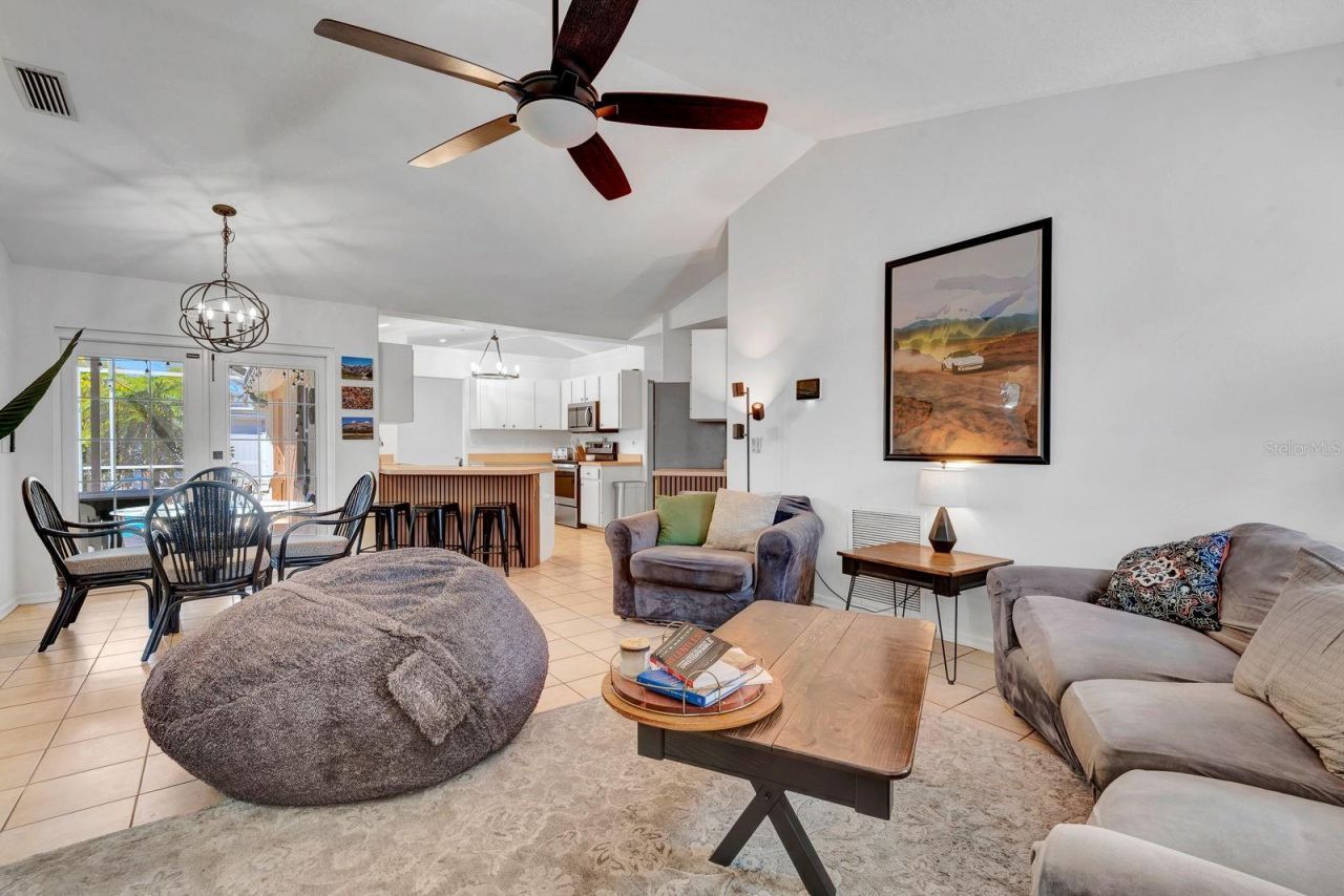 810 Mcarthur Avenue, Sarasota, FL 34243 Photo