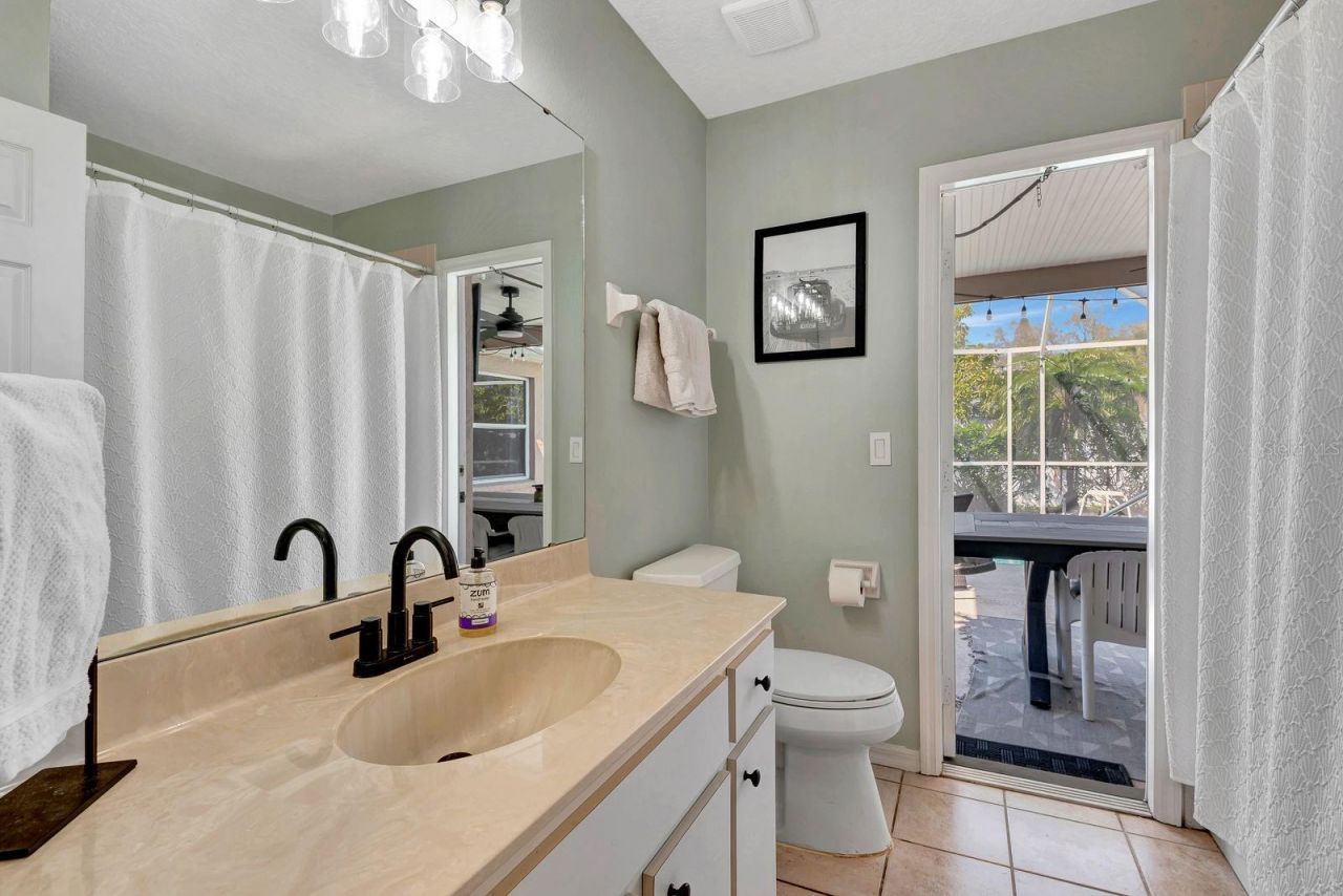 810 Mcarthur Avenue, Sarasota, FL 34243 Photo